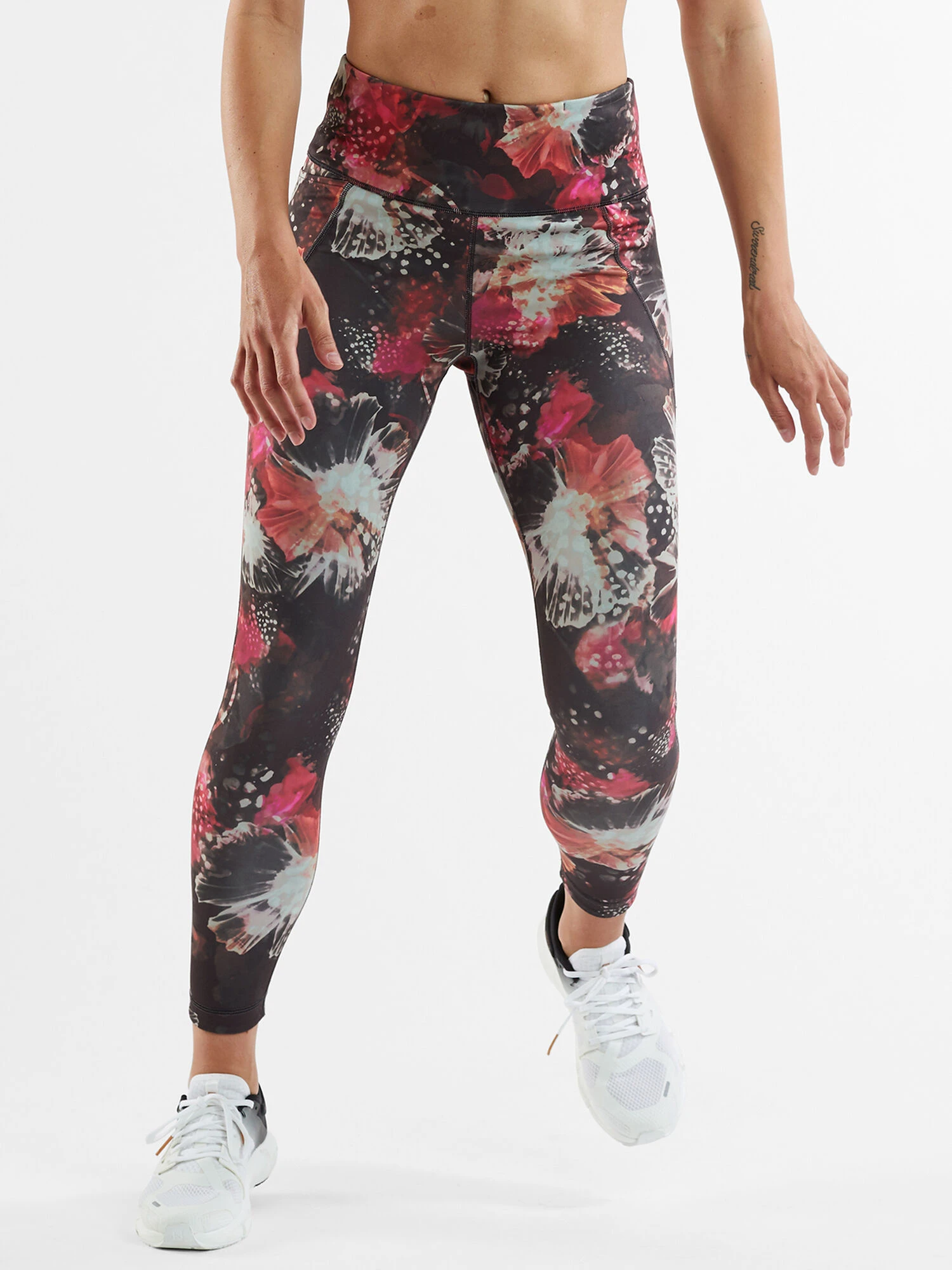 Mad Dash Reversible 7/8 Running Tights - Glacier Meadows 4 Mad Dash Reversible 7/8 Running Tights - Glacier Meadows - Image 2