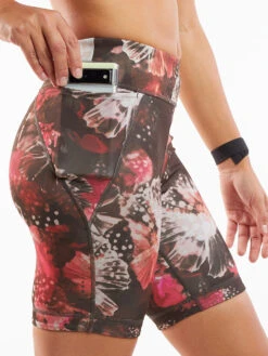 Mad Dash Reversible Shorts 7" - Glacier Meadows 10 Mad Dash Reversible Shorts 7" - Glacier Meadows -Prana Sportswear Shop 250925 04