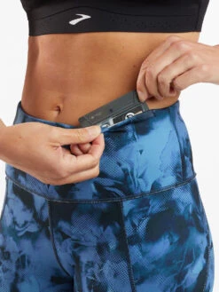 Mad Dash Reversible 7/8 Running Tights - Aurora 19 Mad Dash Reversible 7/8 Running Tights - Aurora -Prana Sportswear Shop 270926 07