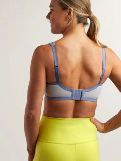 Front Page 37 Front Page -Prana Sportswear Shop 301214 02