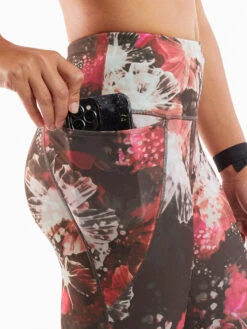 Mad Dash Reversible Crop Tights - Glacier Meadows -Prana Sportswear Shop 530967 05